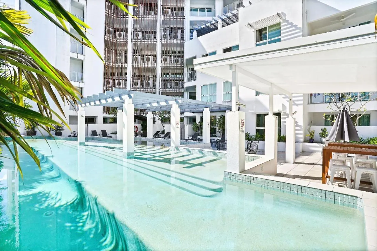 Apartment Oceanside At 201 Lake Street Cairns